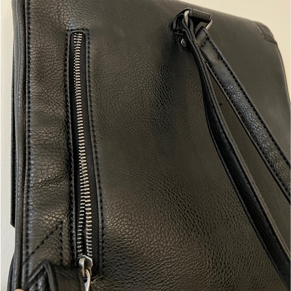 Matt & Natt Black Backpack bag - Picture 3 of 6